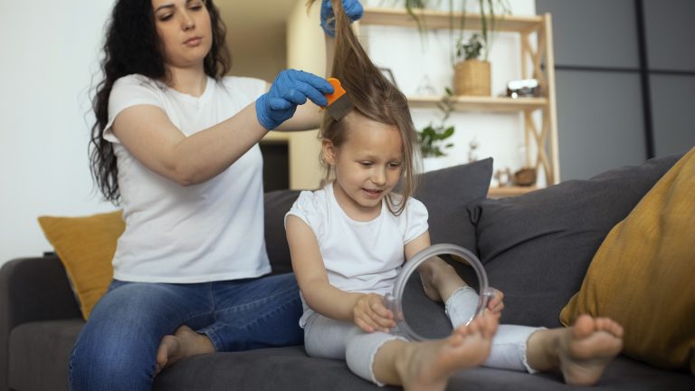 Exposed to Lice? Check on Day 7, Not Just Tonight